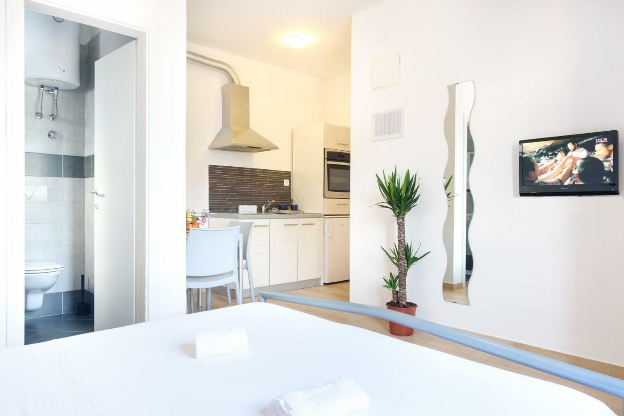 Very Special Apartments Pakoštane エクステリア 写真